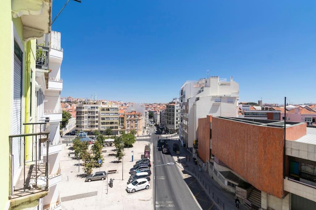 Spacious Near Saldanha Apartment Lissabon